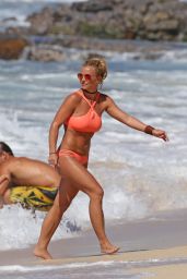 Britney Spears Wearing a Bikini at a Beach in Hawaii 8/6/2016