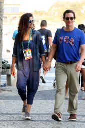 Camila Alves and Matthew McConaughey - Lunch at Arpoador Beach in Rio de Janeiro 8/9/2016