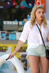 Chloe Grace Moretz at Gas Station in LA 8/4/2016