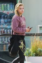 Chloe Moretz - Taking a Juice Break in West Hollywood, August 2016