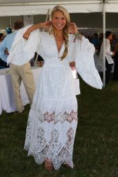 Christie Brinkley - Authors Night For The East Hampton Library at The East Hampton, NY, August 2016