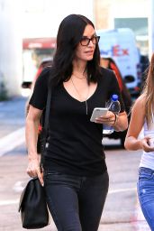 Courteney Cox - Out With Her Daughter in Los Angeles 8/11/2016 