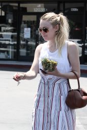 Dakota Fanning - Leaves a Friends House in Los Angeles 08/05/2016