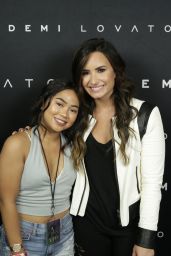 Demi Lovato - Meet & Greet in Vancouver 8/24/2016