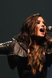 Demi Lovato - Performing in San Jose in California, August 2016