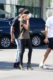 Hailey Baldwin at the Urth Cafe in Beverly Hills 8/18/2016 