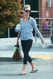 January Jones Street Style - Out in Los Angeles 8/28/2016 