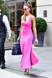Jessica Alba Classy Fashion -Leaving Her Hotel in NYC 8/25/2016 