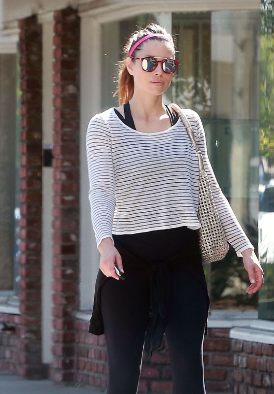 Jessica Biel - Out in Beverly Hills 8/22/2016 