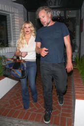 Jessica Simpson - Leaving a Mexican Restaurant in West Hollywood 8/16/2016 