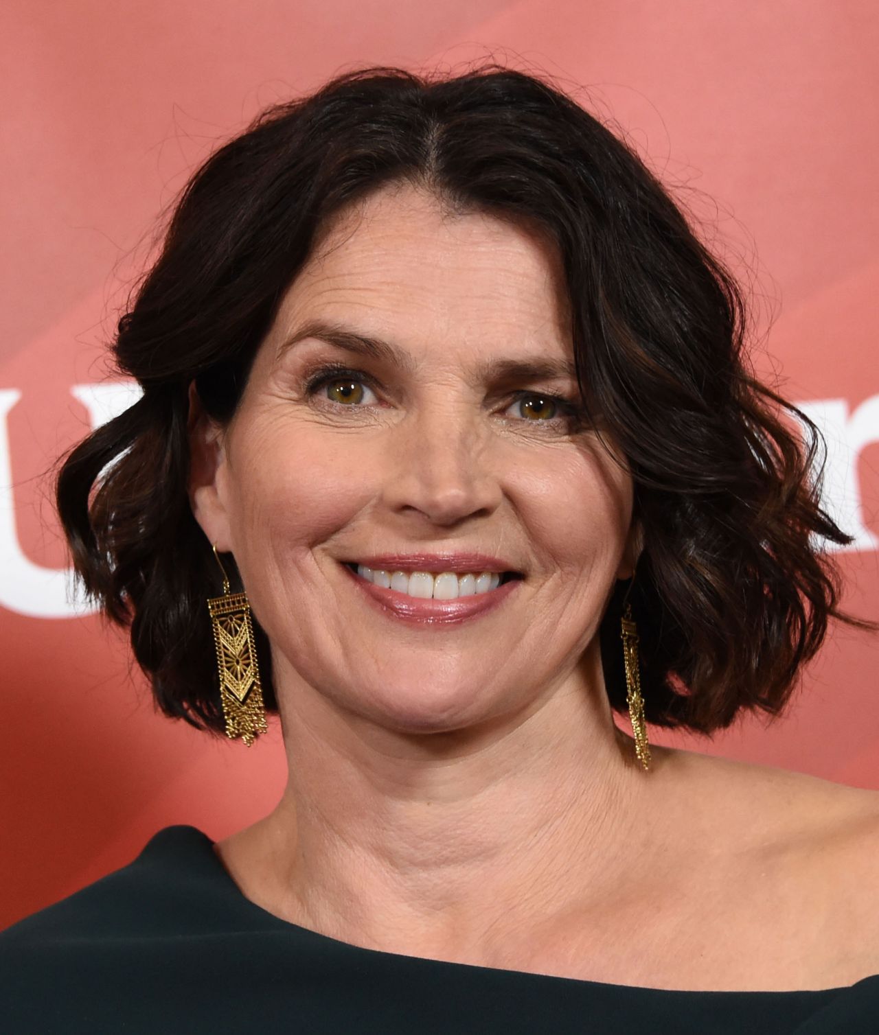 julia ormond spouse