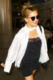 Kate Hudson at LAX Airport in Los Angeles 8/20/2016 