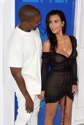Kim Kardashian – MTV Video Music Awards 2016 in New York City 8/28/2016