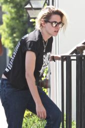 Kristen Stewart - Outside Gracias Madre Restaurant in West Hollywood 8/22/2016 