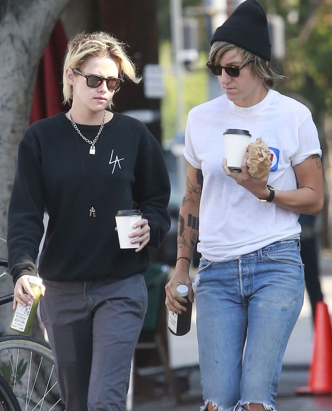 Kristen Stewart With Her Girlfriend in Los Feliz 8/20/2016 • CelebMafia