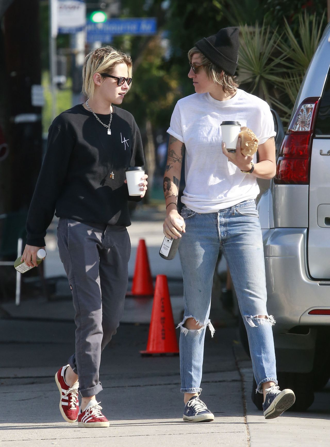 Kristen Stewart With Her Girlfriend in Los Feliz 8/20/2016