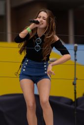 Laura Marano - Rehearsing for Kids Day at the USTA Billie Jean King National Tennis Center in Flushing, NYC 8/26/2016