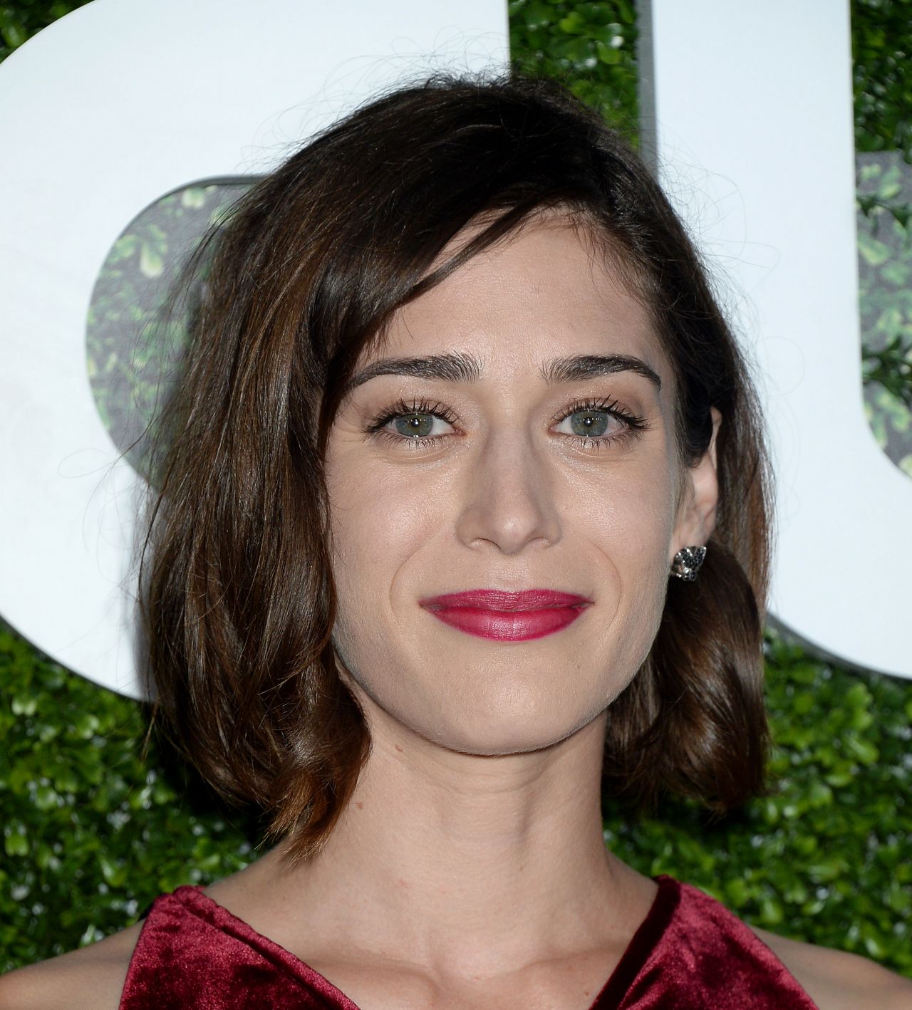 Lizzy Caplan – CBS, CW and Showtime Summer TCA Press Tour in West ...