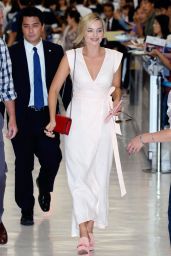 Margot Robbie - Arriving in Japan 8/24/2016 