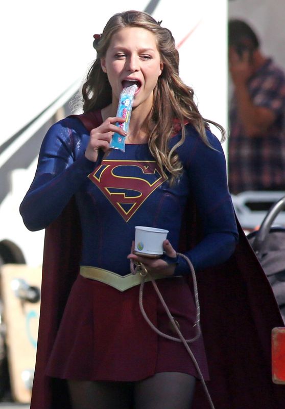 Melissa Benoist Supergirl Set In Vancouver 8 18 2016 • Celebmafia