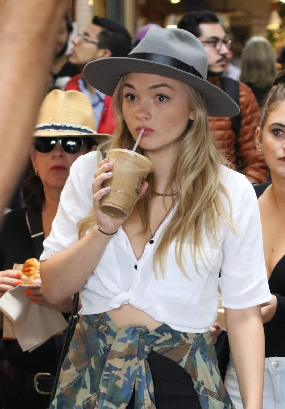 Natalie Alyn Lind Summer Street Style - Shopping in Vancouver 8/7/2016 
