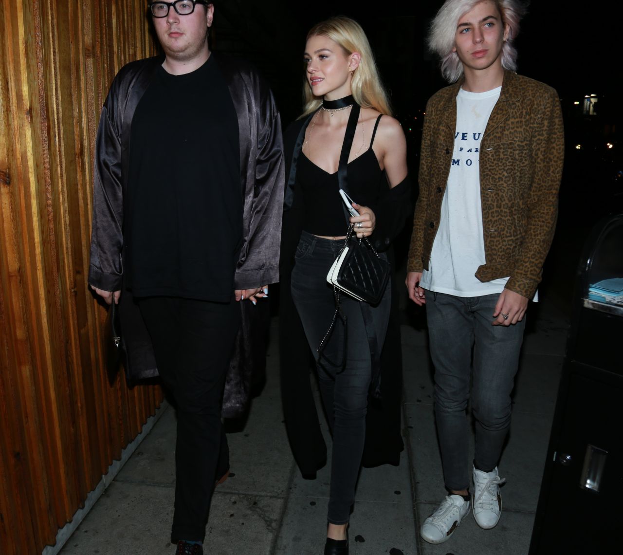 Nicola Peltz Nigh Out Style - The Nice Guy in West Hollywood 8/27/2016 ...