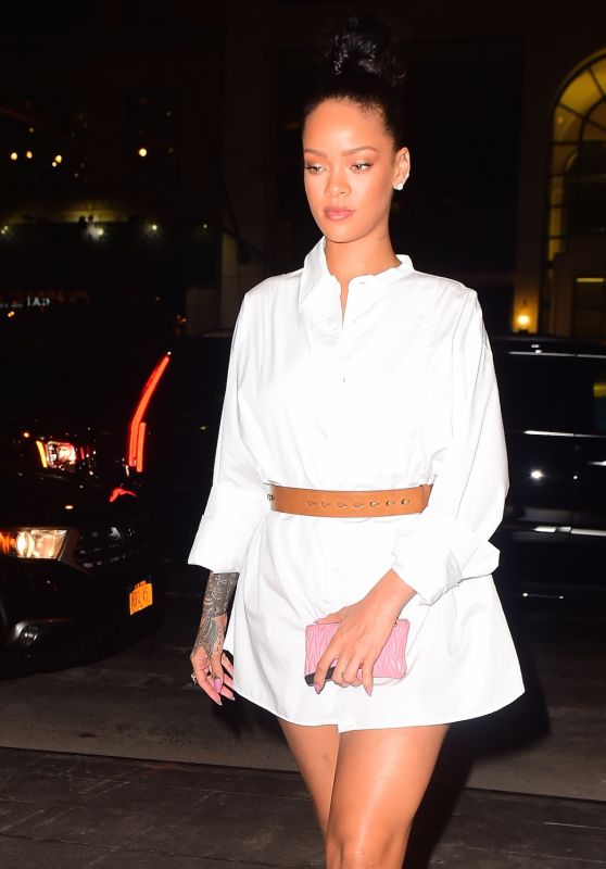 Rihanna Night Out Style - Outside Nobu in NYC 8/29/2016 • CelebMafia