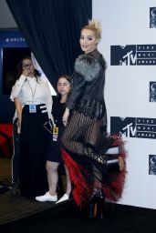 Rita Ora – MTV Video Music Awards 2016 in New York City 8/28/2016
