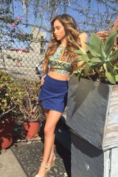 Ryan Newman - BTS Candids From a Photoshoot, August 2016