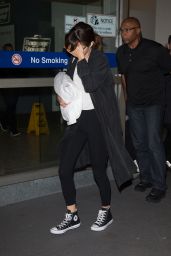 Selena Gomez - Arriving at Tullamarine Airport in Melbourne 8/5/2016 