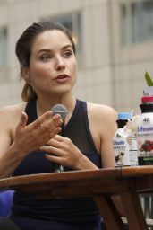 Sophia Bush at a Private Yoga Event Lollapalooza Weekend in Chicago, July 2016