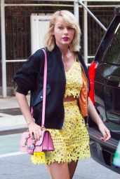 Taylor Swift  Cute Outfit Ideas - New York City 8/24/2016