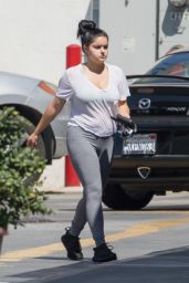 Ariel Winter - Out in Los Angeles 9/8/2016