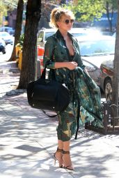 Chrissy Teigen is Stylish - Out for Lunch in NYC 8/29/ 2016