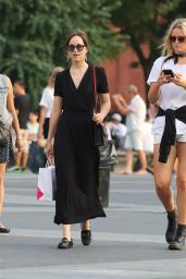 Dakota Johnson Shopping in NYC 9/8/2016 