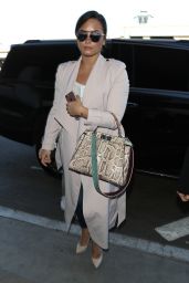 Demi Lovato Travel Outfit - LAX 9/28/2016 