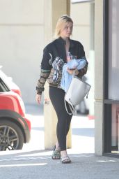 Elle Fanning - Arrives for a Workout at the Gym in Los Angeles 9/22/2016