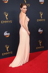 Emilia Clarke – 68th Annual Emmy Awards in Los Angeles 09/18/2016