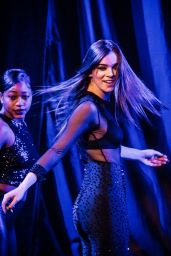 Hailee Steinfeld - Performing on The Untouchable Tour in Uncasville, CT, September 2016