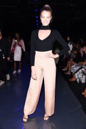 Hailey Clauson - Cushnie Et Ochs Fashion Show at New York Fashion Week 9/9/2016