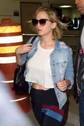 Jennifer Lawrence - Arrives at JFK Airport in New York City, September 23, 2016