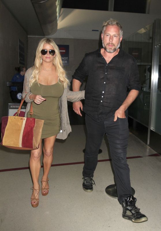 Jessica Simpson at LAX Airport in Los Angeles 9/25/ 2016 