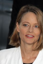 Jodie Foster - L.A. Industry Screening of Warner Bros. Pictures