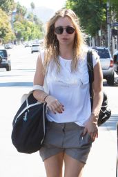 Kaley Cuoco Street Style - Out in Los Angeles - 9/26/ 2016 