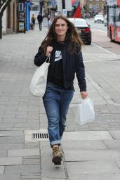 Keira Knightley Street Style - Out for Lunch in London 9/28/2016 