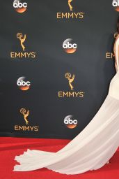 Keri Russell – 68th Annual Emmy Awards in Los Angeles 09/18/2016
