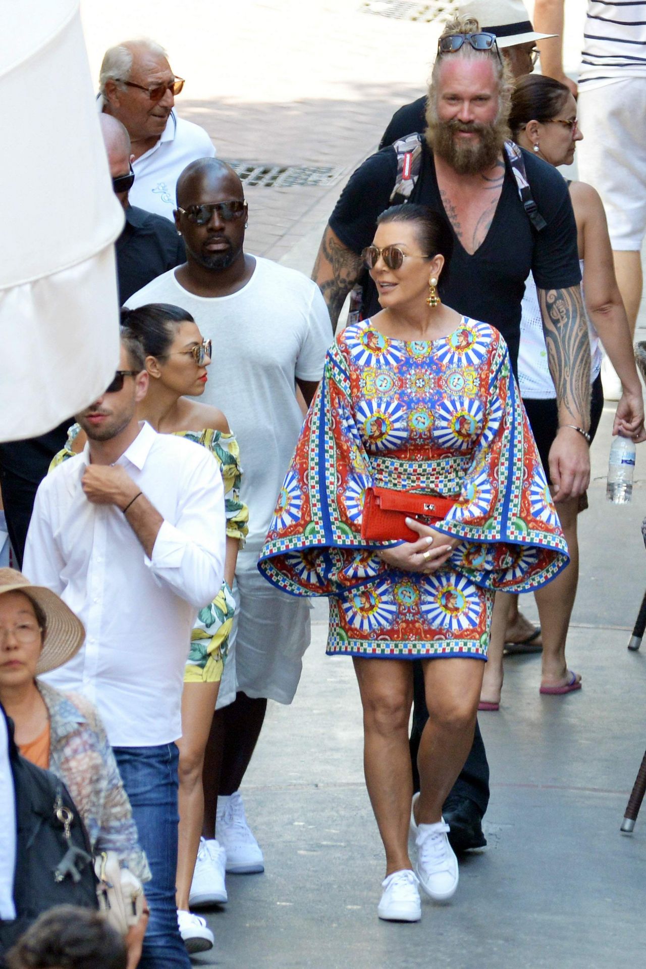 Celebrities-Trands: Kourtney Kardashian on Holiday in Capri, September 2016