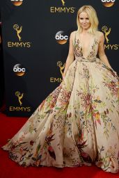 Kristen Bell – 68th Annual Emmy Awards in Los Angeles 09/18/2016