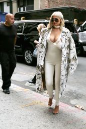 Kylie Jenner Fashion Style - Out For Lunch in NYC 9/7/2016 