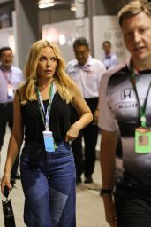 Kylie Minogue - Visits McLaren-Honda Garage at Formula 1 GP in Singapore 9/17/2016